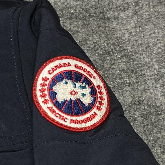 Canada Goose Parka Jacket Mens Medium Blue Hooded Down Insulated Winter 4595K - Picture 6 of 14